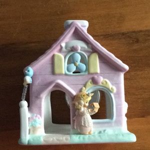 Meet your Posher, Linda